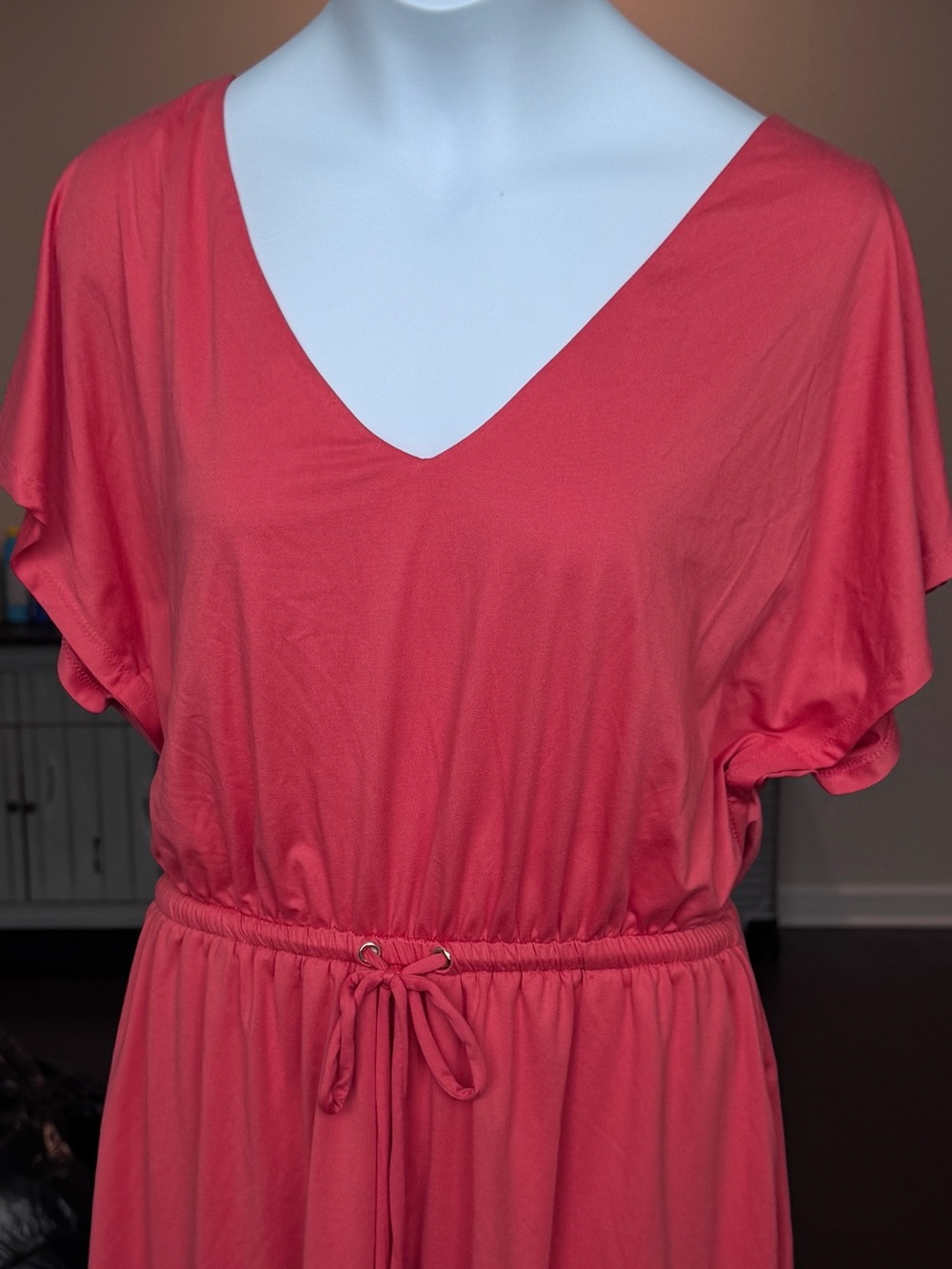 Drawstring waist, knee length, double layered. Sz XS. Fits more Like a Small.